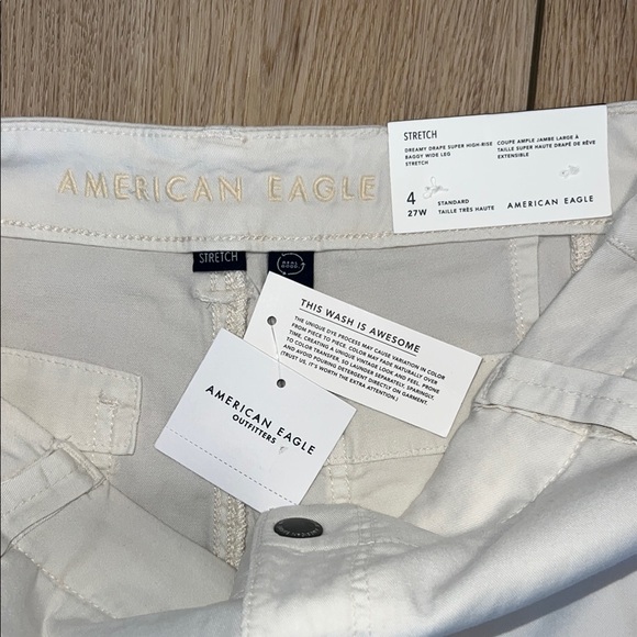 NWT - American Eagle Outfitters Light Beige Cargo Pants - Picture 2 of 12